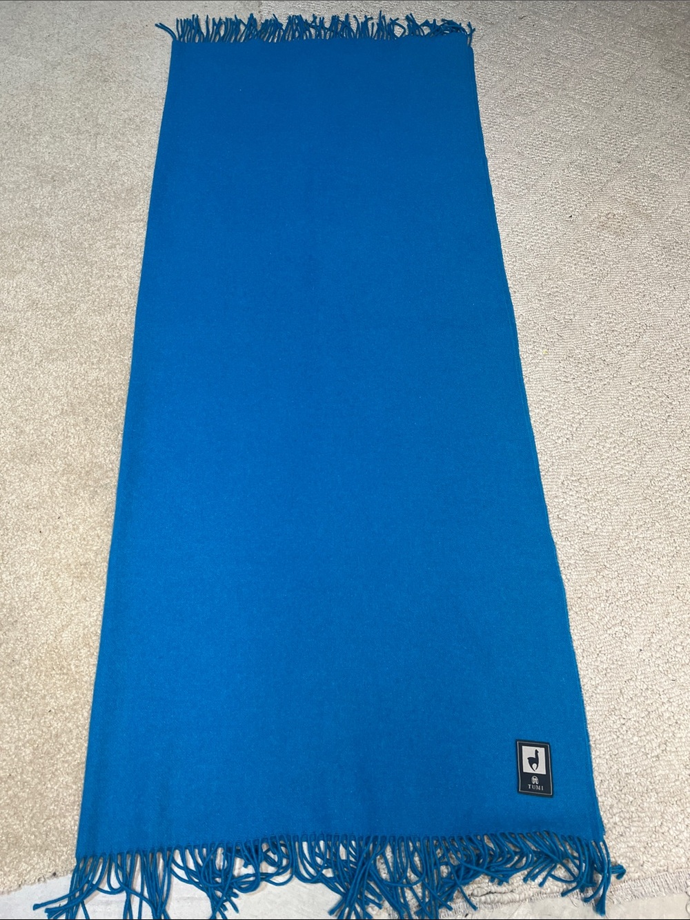 Tumi Peacock Blue Soft Woven Fringed Throw Blanket 60” x 50”